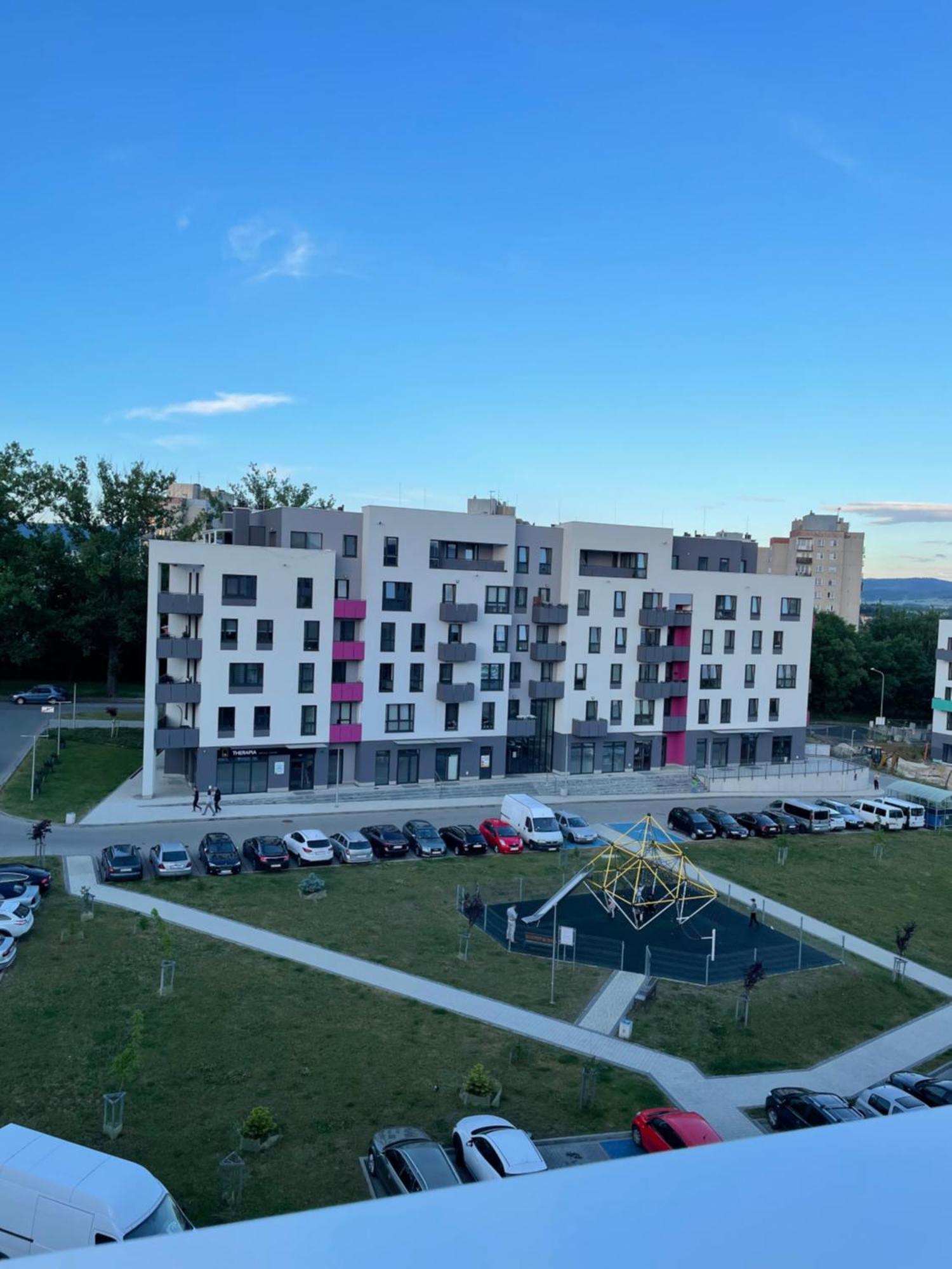 Apartament Na Letniej Z Duzym Tarasem Z Widokiem Na Gory Kłodzko Kültér fotó